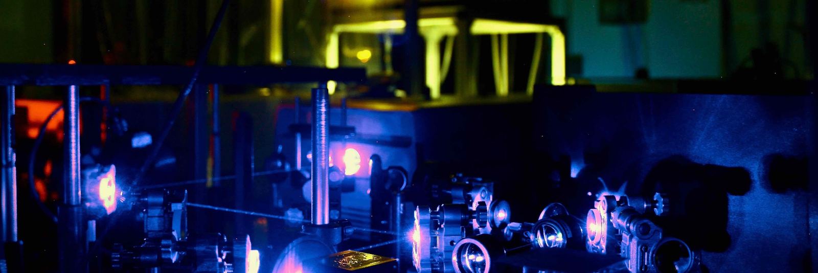 Optical setup in the QOSS laboratory
